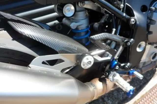 BMW M 1000 R (2023) thumbnail 6