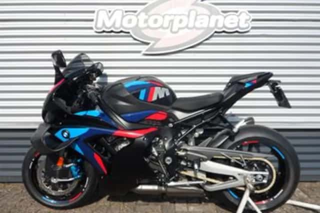 BMW (BTW Motor) M 1000 RR (2026) thumbnail 2