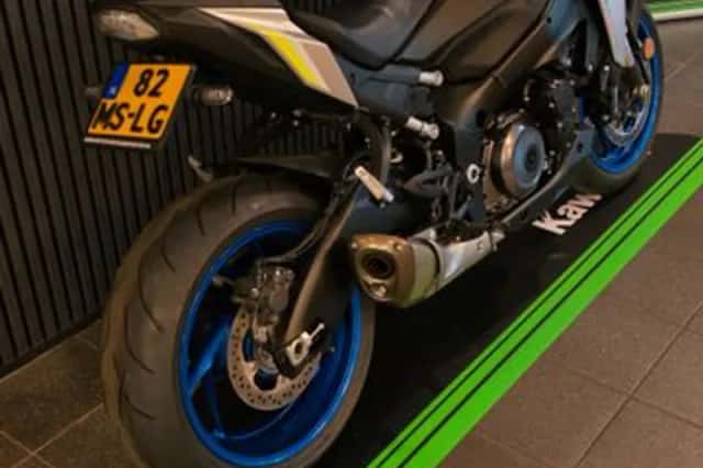 Suzuki GSX-S1000 (2023) thumbnail 5