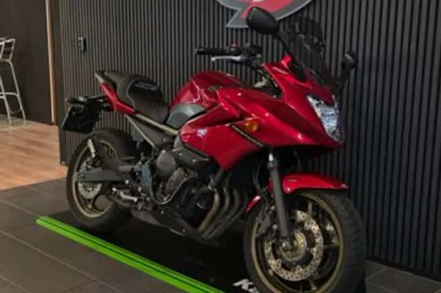 Yamaha XJ6 Diversion (2010) thumbnail 3
