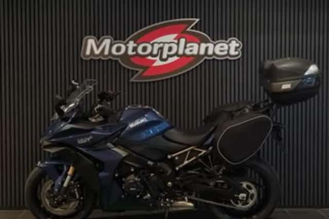 Suzuki GSX-S1000GT (2023) thumbnail 2