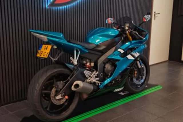 Yamaha YZF-R6 (2008) thumbnail 4