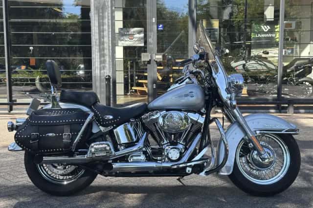 Harley-Davidson Softail Heritage Classic (2004) thumbnail 4