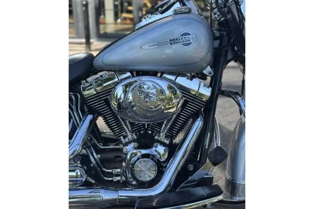 Harley-Davidson Softail Heritage Classic (2004) thumbnail 6