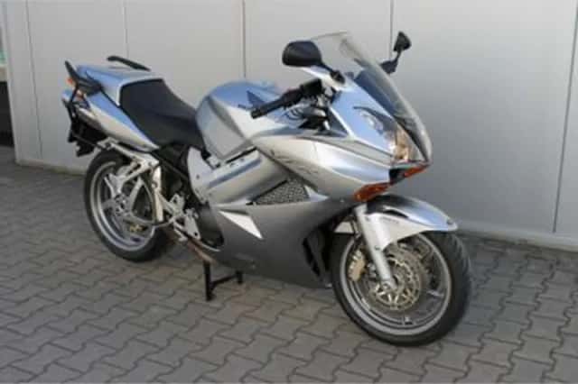 Honda VFR 800 VTEC ABS (2005) thumbnail 2