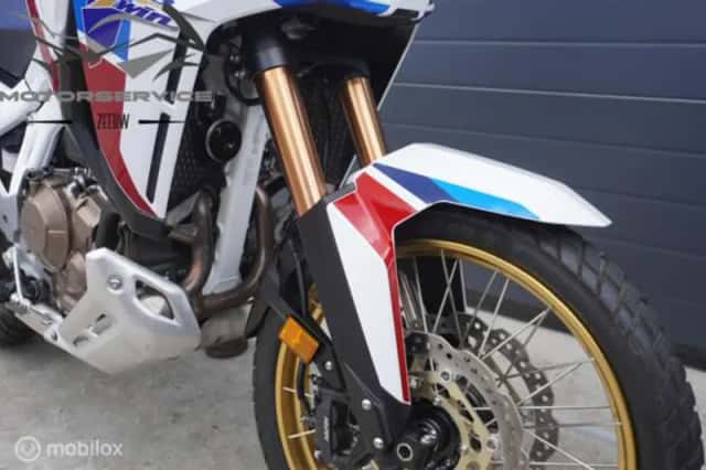 Honda Africa Twin (2021) thumbnail 3
