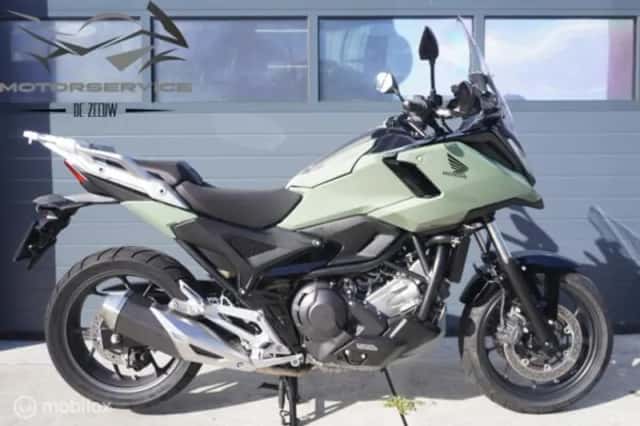 Honda NC750X (2026) thumbnail 1