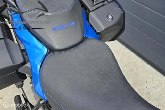 Suzuki GSX-S1000GT Plus (2022) thumbnail 5