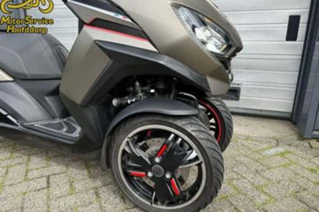Peugeot Metropolis 400 (2021) thumbnail 2