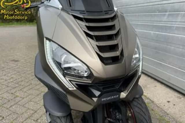 Peugeot Metropolis 400 (2021) thumbnail 3