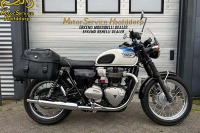 Triumph Bonneville T100 (2017) thumbnail 1