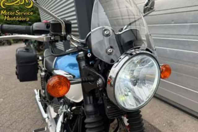 Triumph Bonneville T100 (2017) thumbnail 6