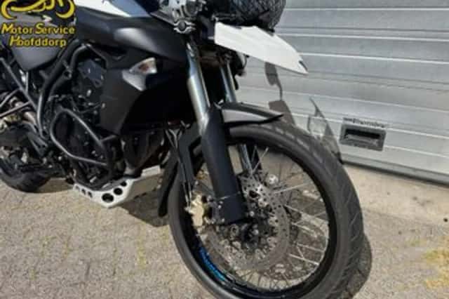Triumph Tiger 800 XC (2012) thumbnail 2