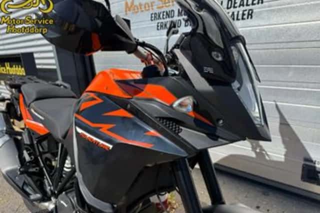 KTM 1090 Adventure (2018) thumbnail 3