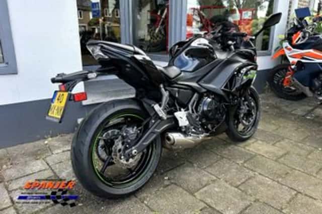 KAWASAKI NINJA 650 35KW (2025) thumbnail 3