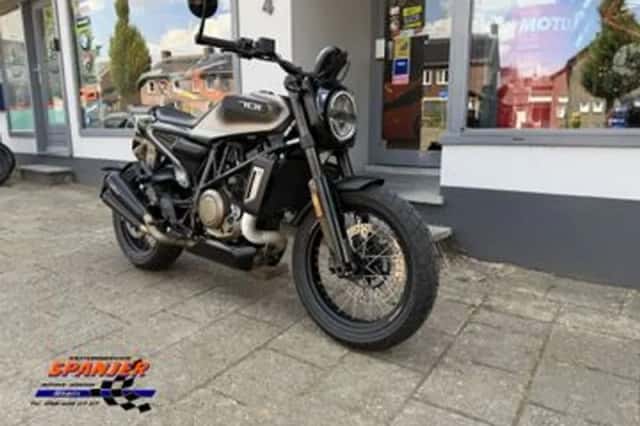 Husqvarna Svartpilen 701 (2019) thumbnail 2