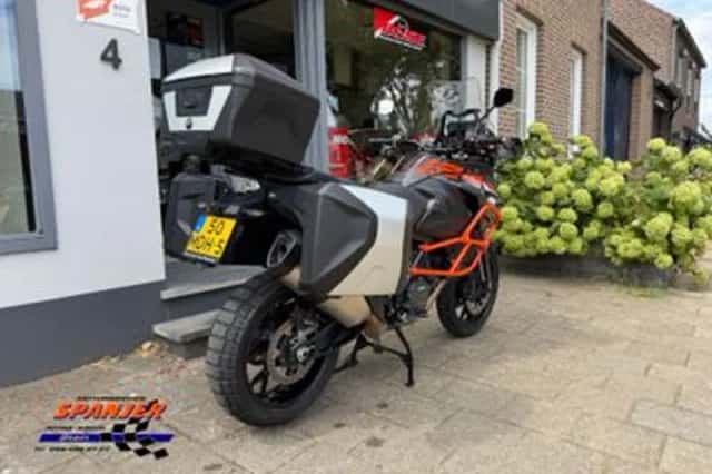 KTM 1290 Super Adventure (2018) thumbnail 3