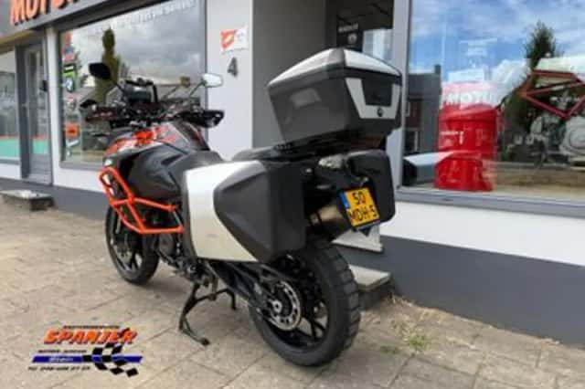 KTM 1290 Super Adventure (2018) thumbnail 6