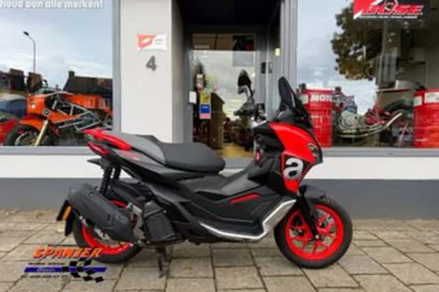 Aprilia SR GT 200 (2022) thumbnail 1