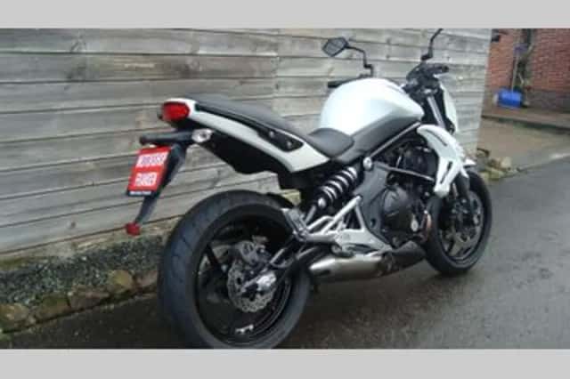 KAWASAKI Er6n abs (2011) thumbnail 2