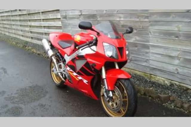 Honda VTR 1000 SP 1 (2001) thumbnail 2
