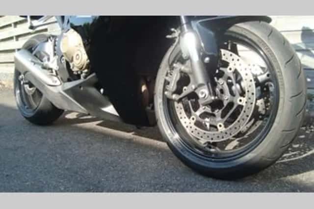 Honda CBR 1000 RR FIREBLADE (2008) thumbnail 3