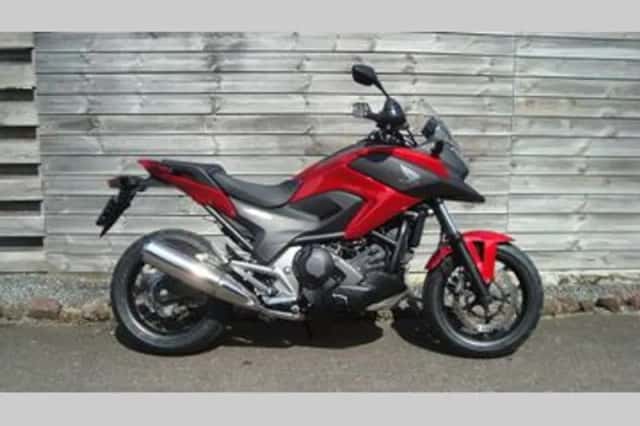 Honda NC 750 x DCT ABS (2015) thumbnail 1