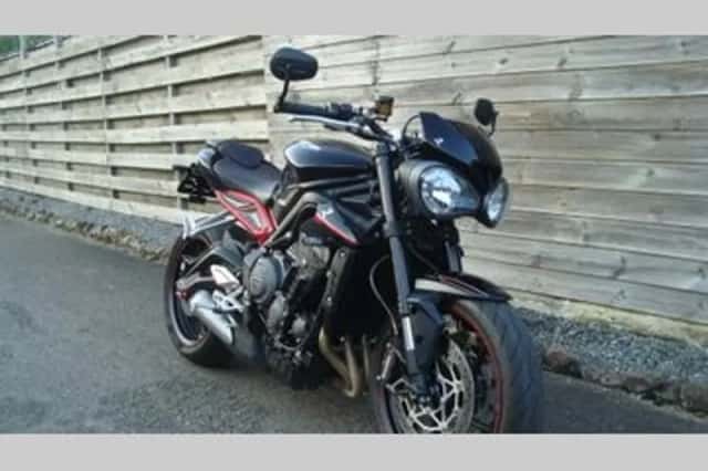 Triumph Street Triple 765 R (2019) thumbnail 2