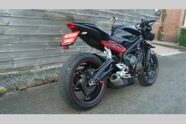 Triumph Street Triple 765 R (2019) thumbnail 3