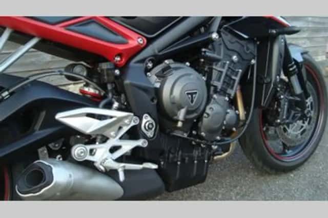 Triumph Street Triple 765 R (2019) thumbnail 4