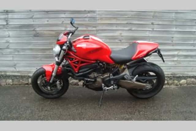 Ducati Monster 821 (2016) thumbnail 6