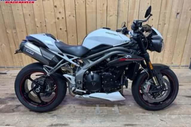 TRIUMPH SPEED TRIPLE RS (2018) thumbnail 1