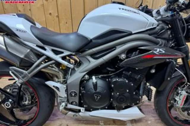 TRIUMPH SPEED TRIPLE RS (2018) thumbnail 5
