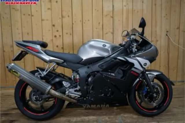 Yamaha YZF-R6 (2003) thumbnail 1