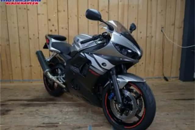 Yamaha YZF-R6 (2003) thumbnail 2