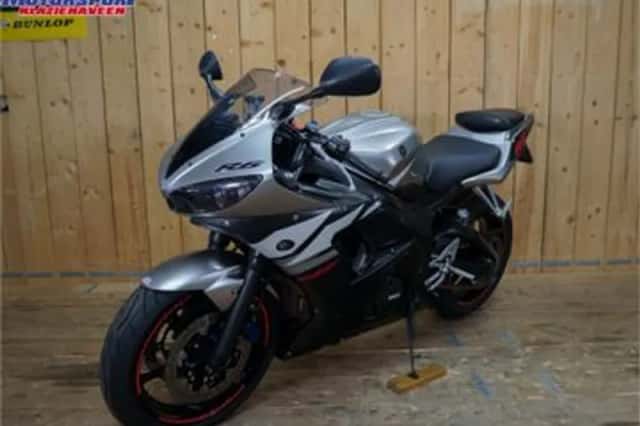 Yamaha YZF-R6 (2003) thumbnail 5