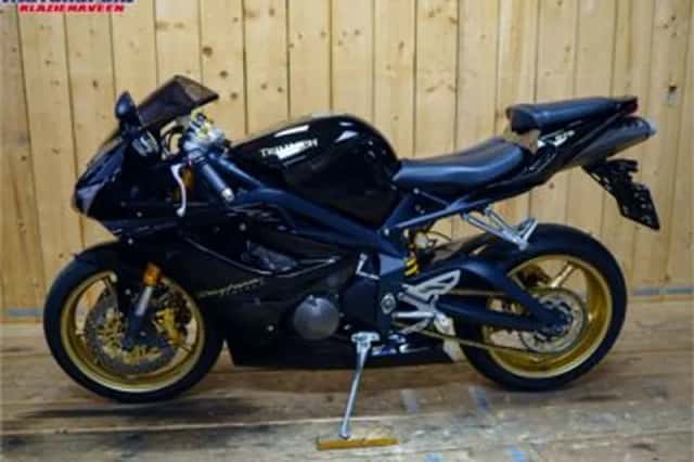 TRIUMPH DAYTONA 675 (2007) thumbnail 4