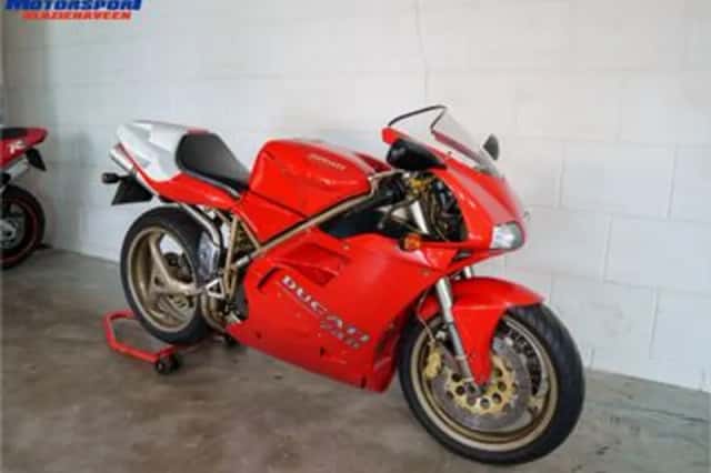 Ducati 748 (1996) thumbnail 2