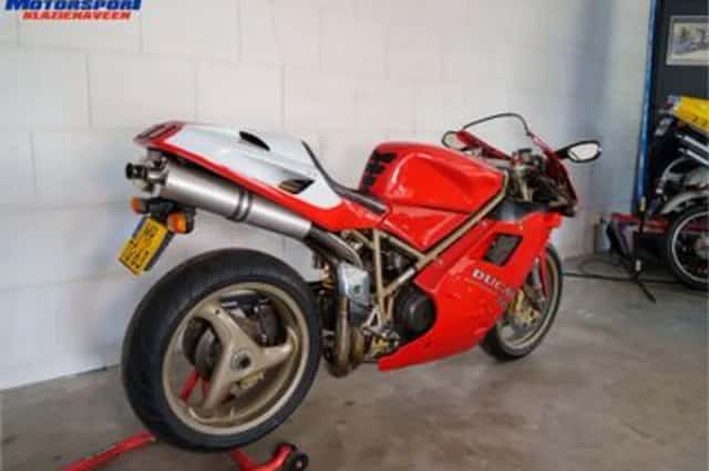 Ducati 748 (1996) thumbnail 3