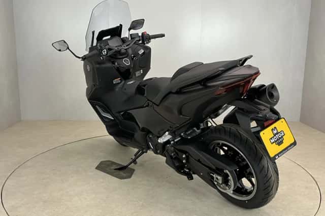 Yamaha Tmax 560 Tech MAX (2026) thumbnail 5