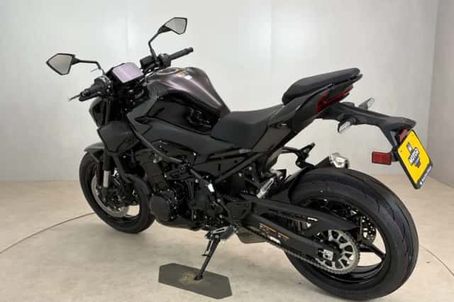 Kawasaki Z 500 SE (2026) thumbnail 5