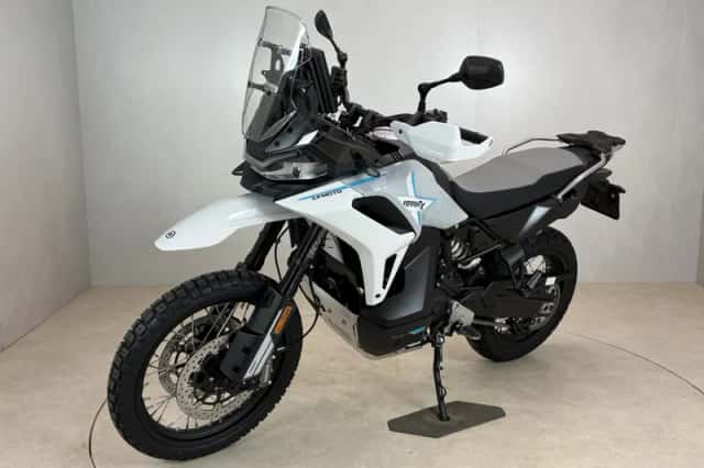 CFMoto 450CLC BOBBER (2026) thumbnail 3