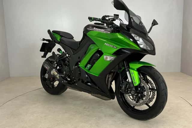 Kawasaki Z1000 (2016) thumbnail 2
