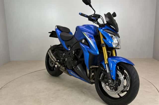 Suzuki GSX-S1000 (2015) thumbnail 2