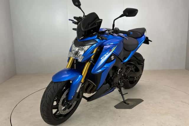 Suzuki GSX-S1000 (2015) thumbnail 3