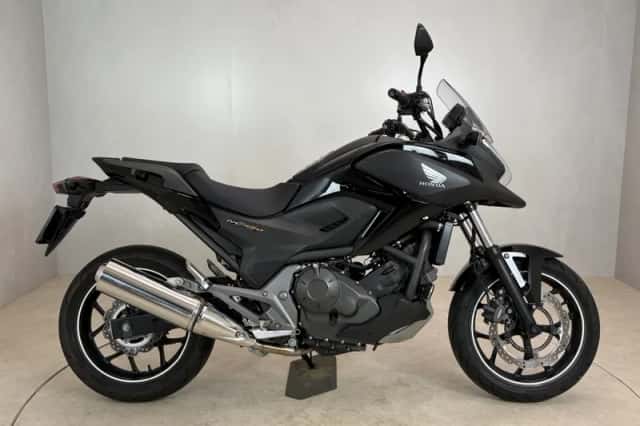 Honda NC750X (2015) thumbnail 1