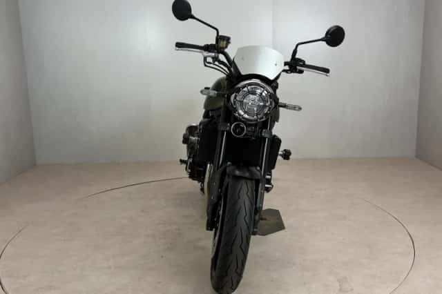 Kawasaki Z900RS (2018) thumbnail 3
