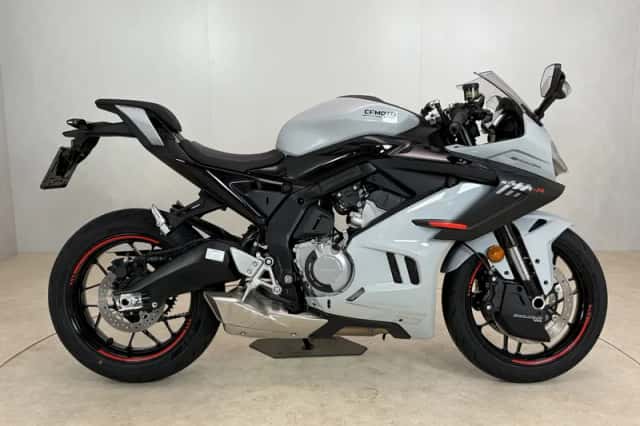 CFMoto 675SR-R (2026) thumbnail 1