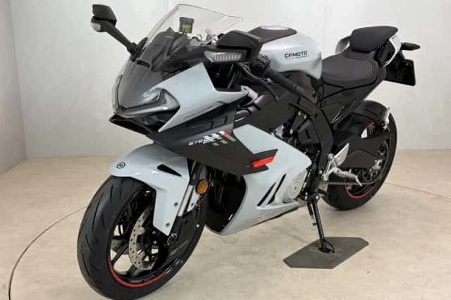CFMoto 675SR-R (2026) thumbnail 3