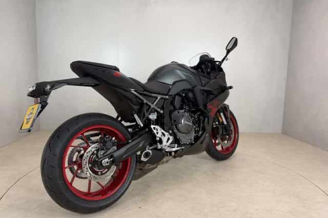 Suzuki GSX-8R (2026) thumbnail 3